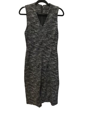 Alice + Olivia Carissa V-Neck Wrap Sleeveless Sheath blackwhiteGray Dress size 4